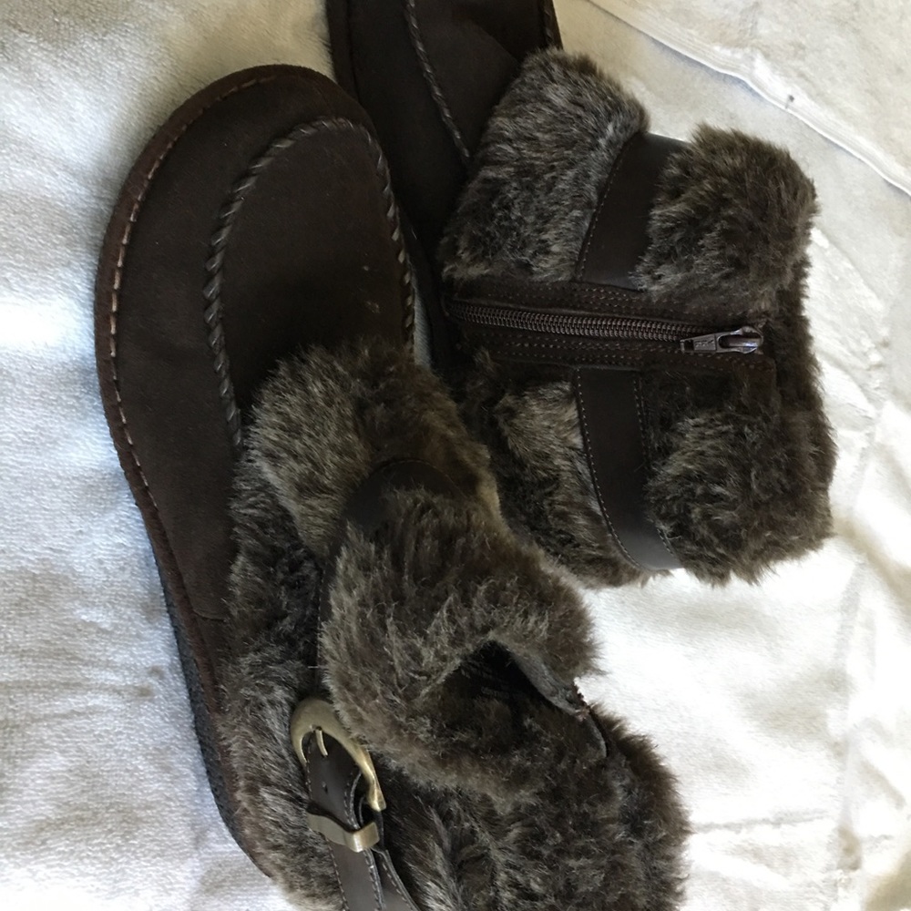 Bass Durango Dark Brown Suede Ankle Boots